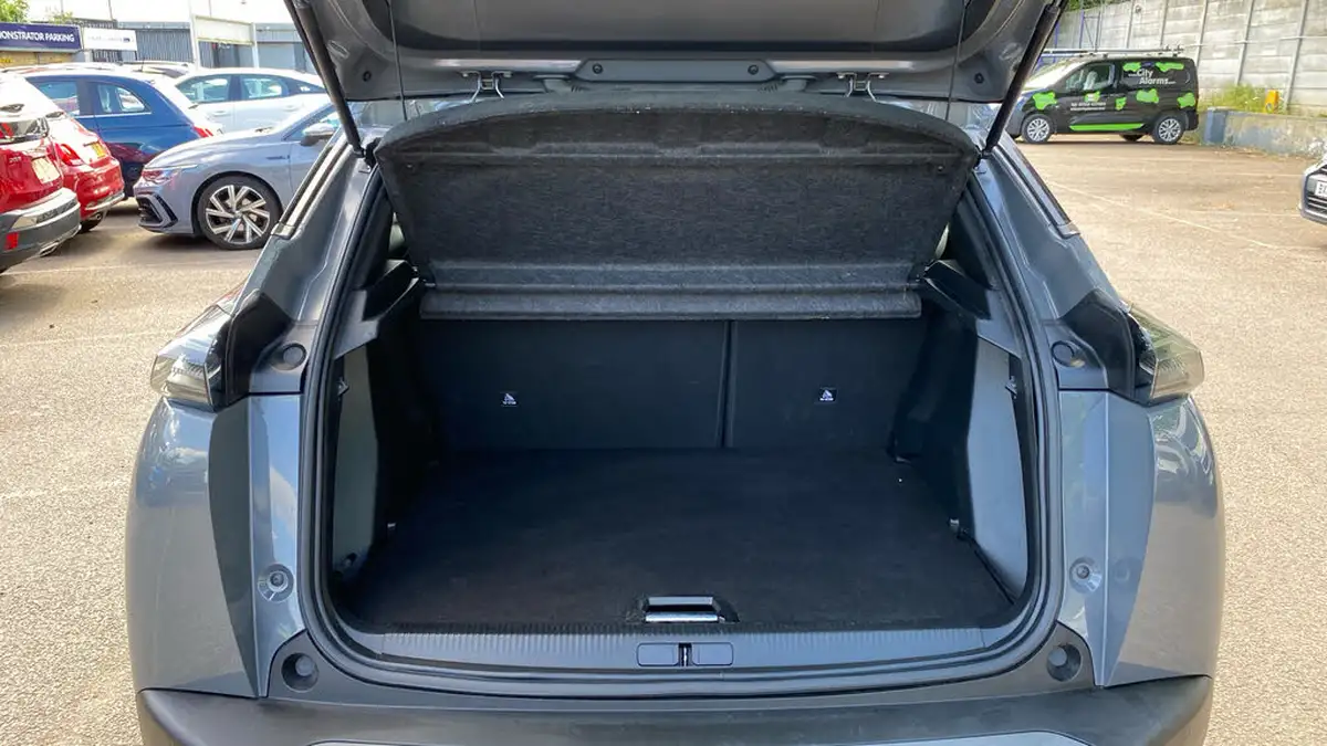 2024-peugeot-2008-suv-12-puretech-allure-130ps-eat8-big-18