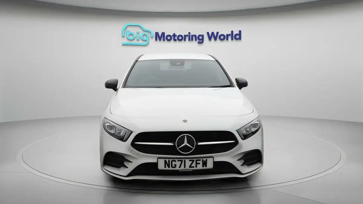2022-mercedes-benz-a-class-13-a180-amg-line-executive-edition-saloon-4d-7g-dct-big-2