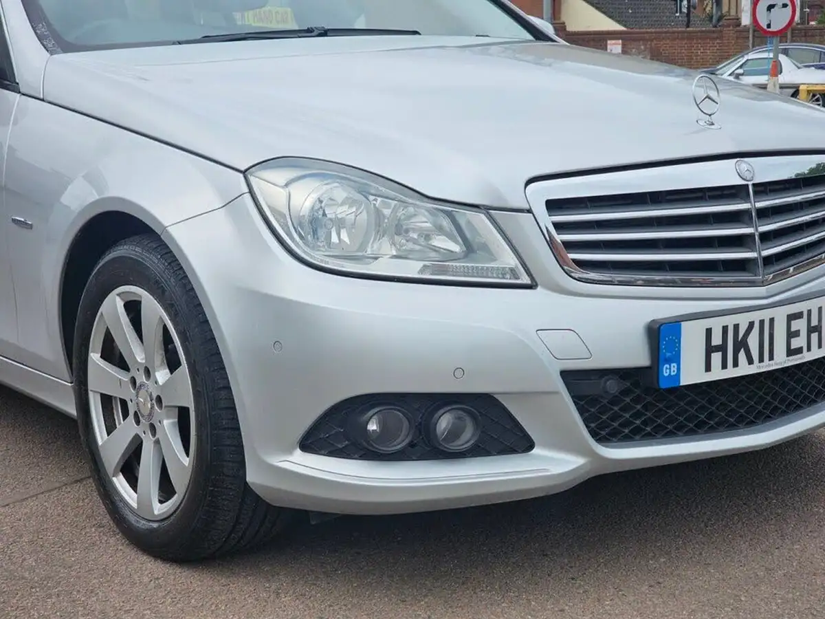 2011-mercedes-benz-c-class-21td-c220-cdi-se-21cdi-blue-f-estate-5d-2143cc-7g-tronic-big-37