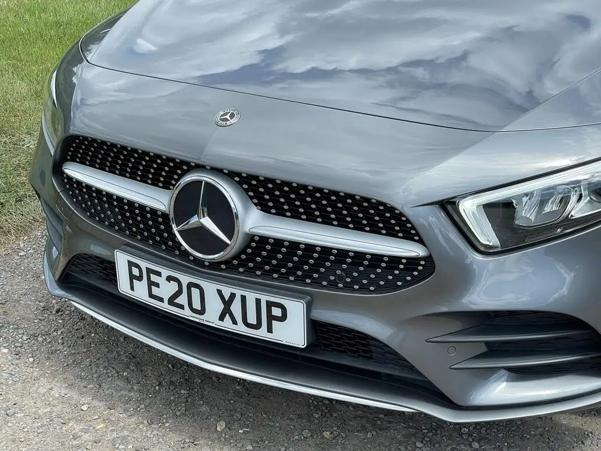 2020-mercedes-benz-a-class-13-a250e-amg-line-premium-hatchback-5d-big-8