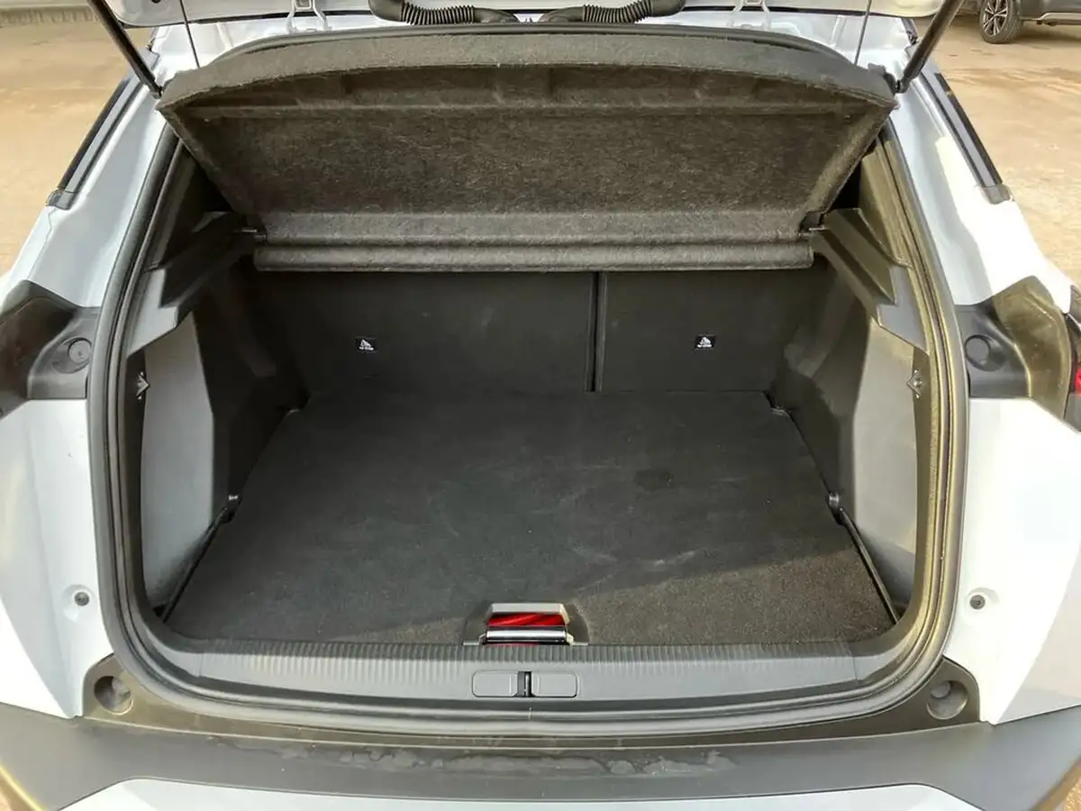 2024-peugeot-2008-suv-e-gt-136ps-50kwh-big-20