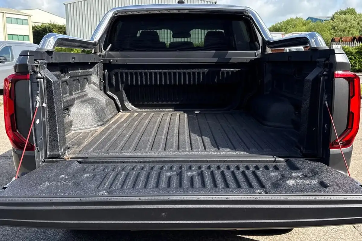 2024-volkswagen-amarok-20tdi-style-4motion-big-5