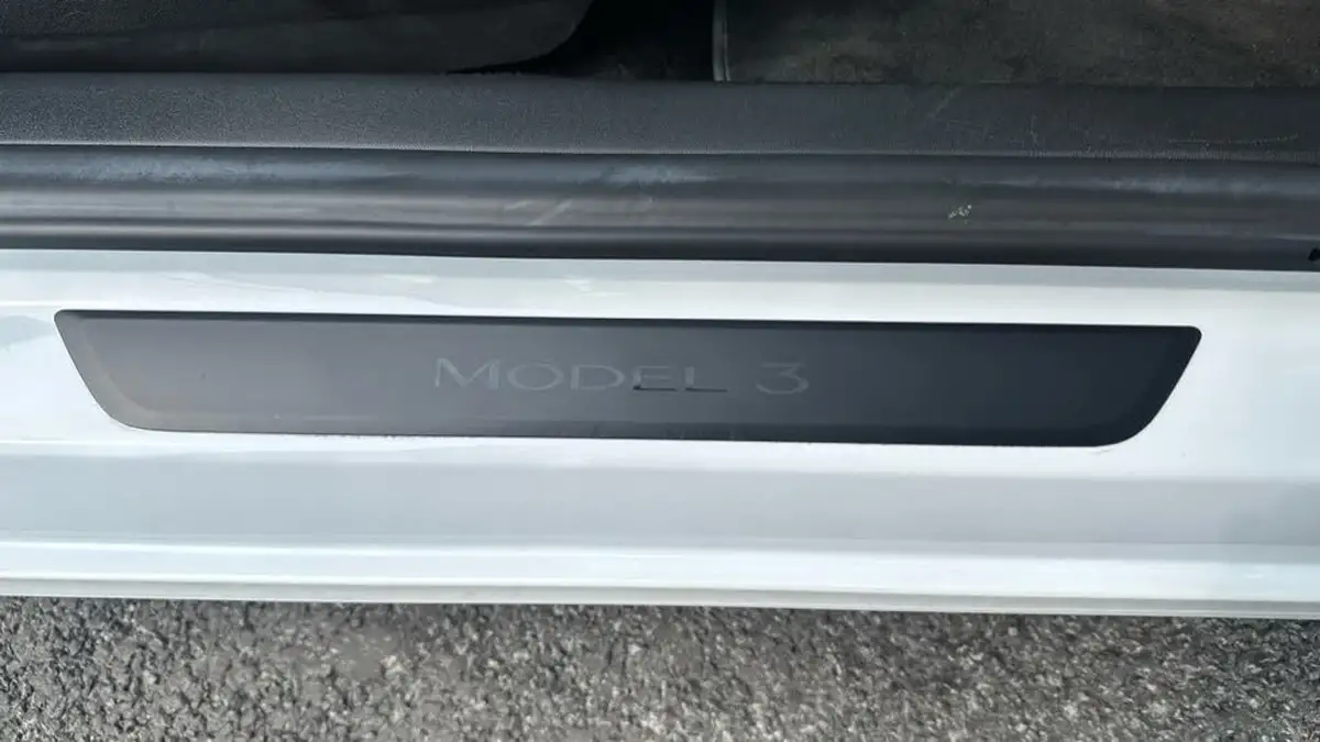 2023-tesla-model-3-e-rwd-241bhp-big-19