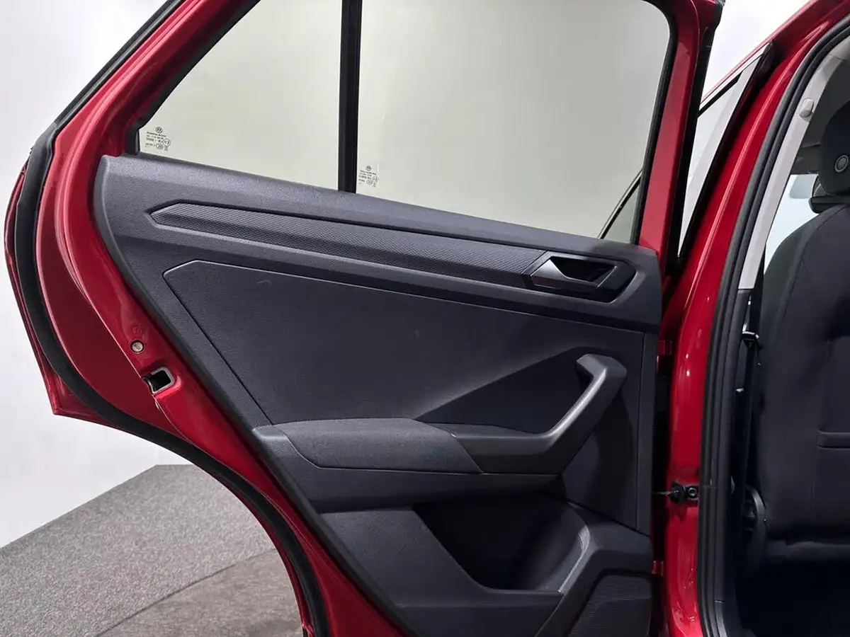 2022-volkswagen-t-roc-15-tsi-life-big-37