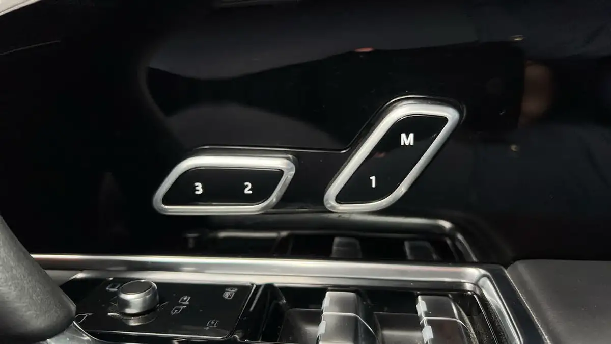 2022-land-rover-range-rover-30-p400-autobiography-lwb-big-24