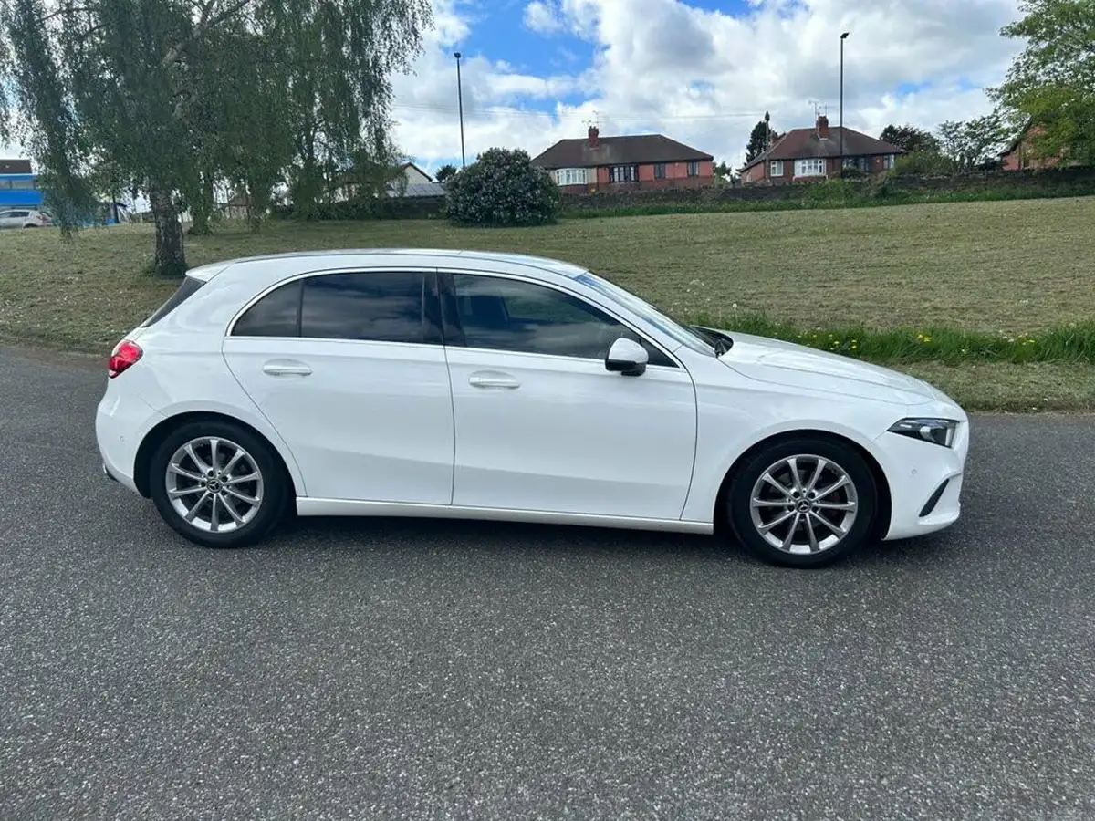 2018-mercedes-benz-a-class-15d-a180d-sport-116ps-executivess-hatchback-5d-7g-dct-big-2