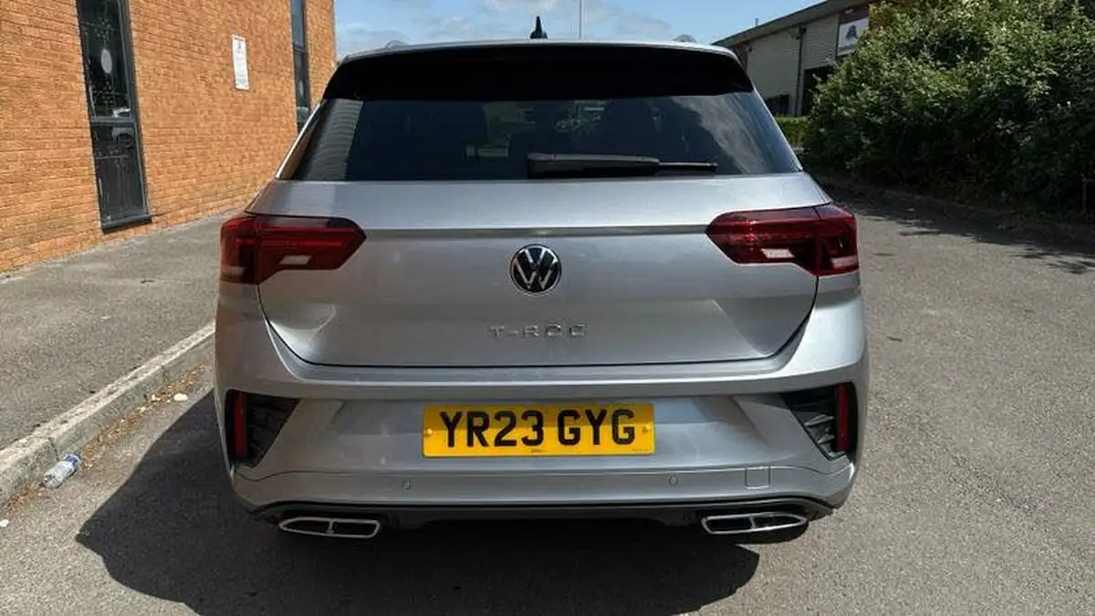 2023-volkswagen-t-roc-15-tsi-r-line-hatchback-5d-dsg-big-13