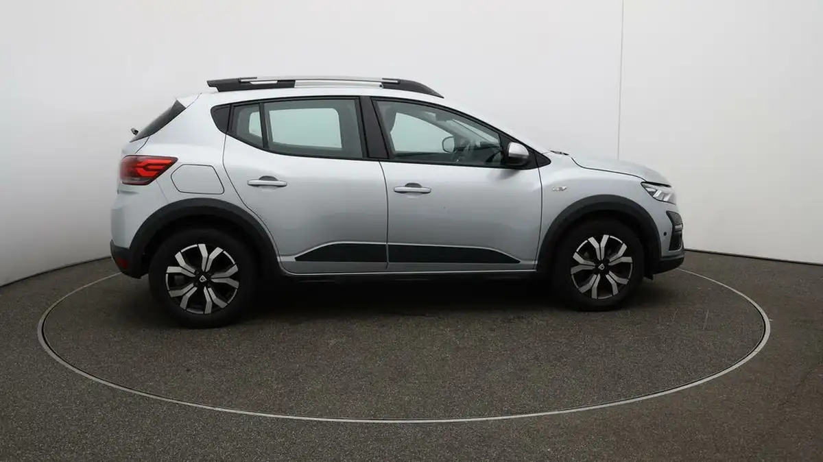 2022-dacia-sandero-stepway-10-tce-prestige-100bhp-bi-fuel-big-8