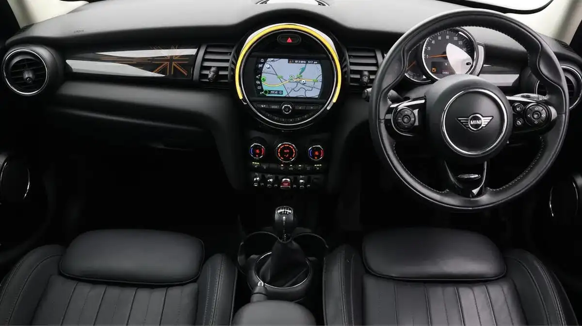 2019-mini-cooper-20-cooper-s-exclusive-189bhp-hatchback-5d-big-13