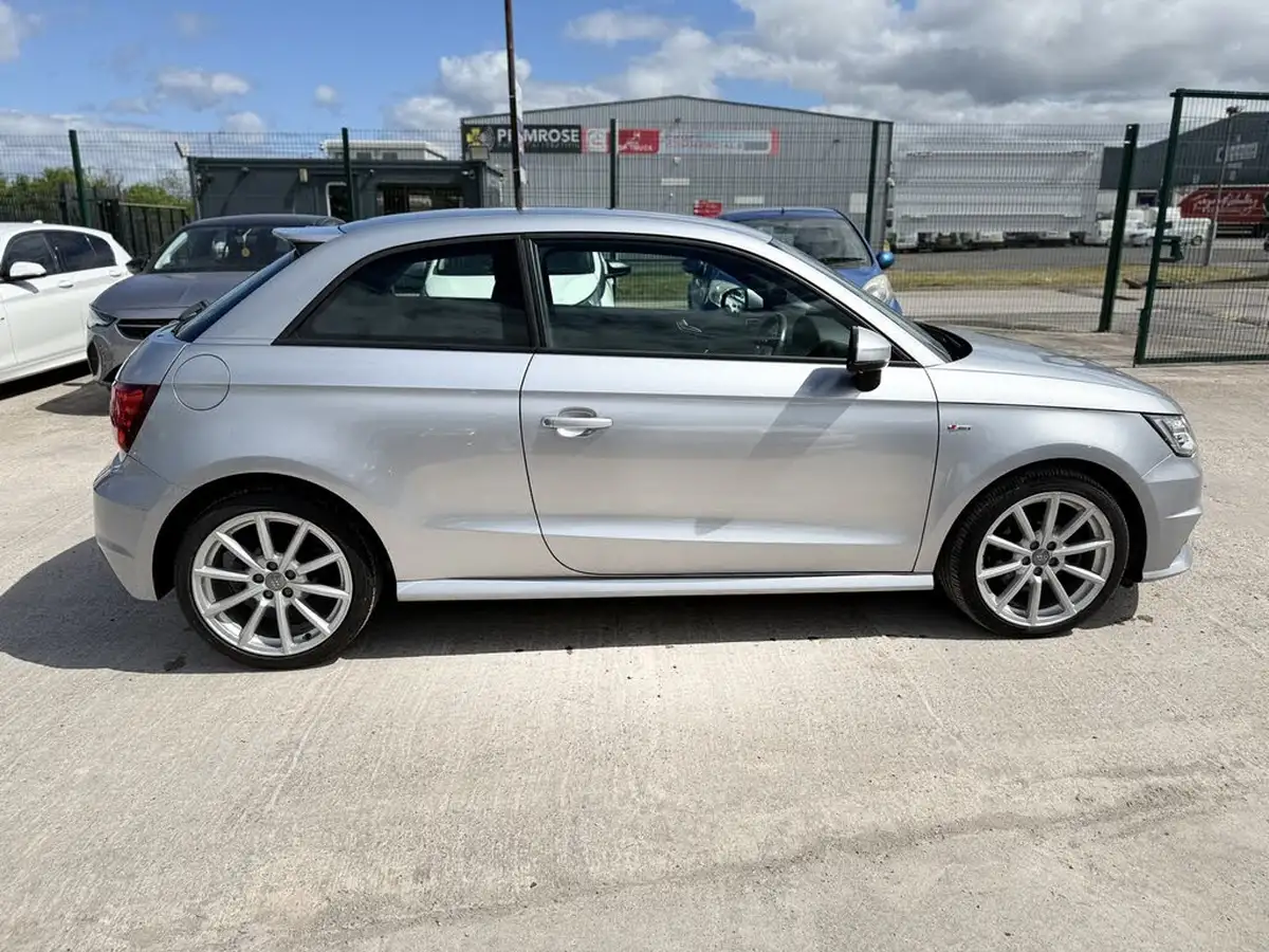 2015-audi-a1-16tdi-s-line-hatchback-3d-big-8