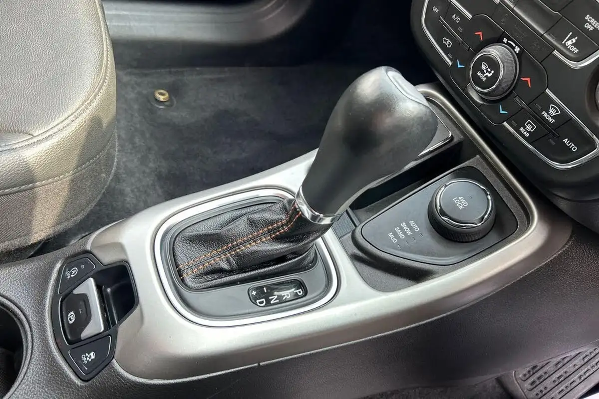 2021-jeep-compass-14-multiair-ii-longitude-168bhp-4x4-auto-big-29