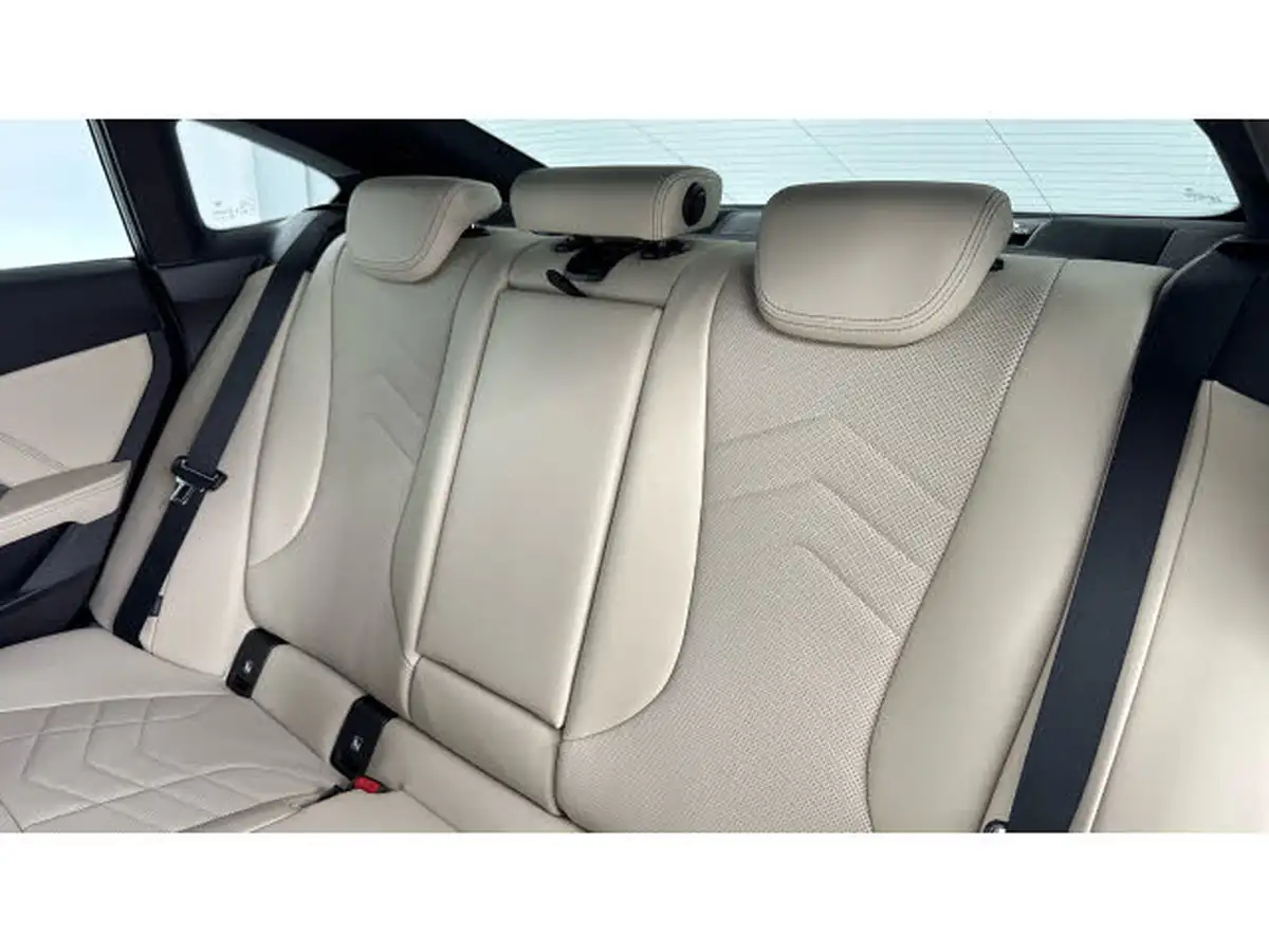2025-bmw-2-series-20-220i-m-sport-168bhp-gran-4d-1499cc-auto-big-11