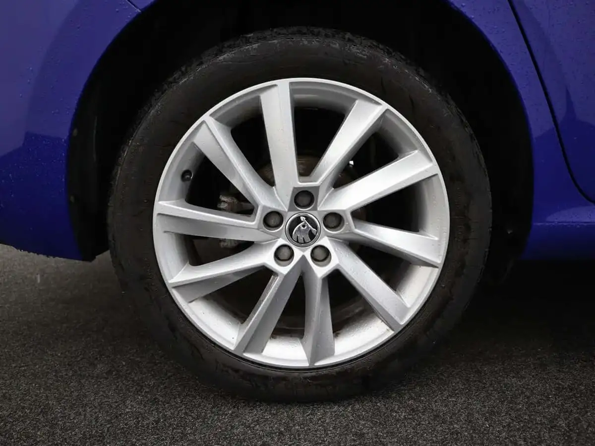 2022-skoda-scala-10-tsi-se-l-95ps-big-6