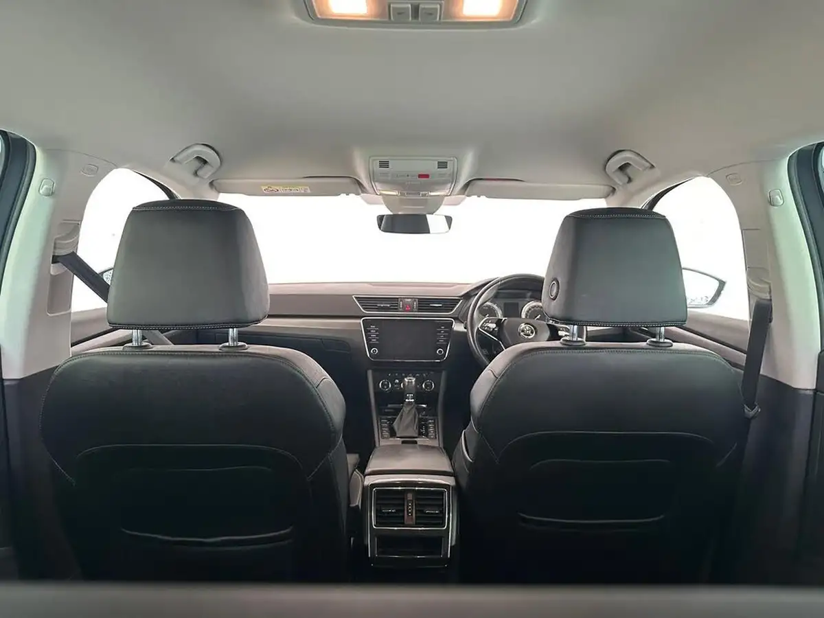 2020-skoda-superb-14-tsi-se-l-estate-big-22
