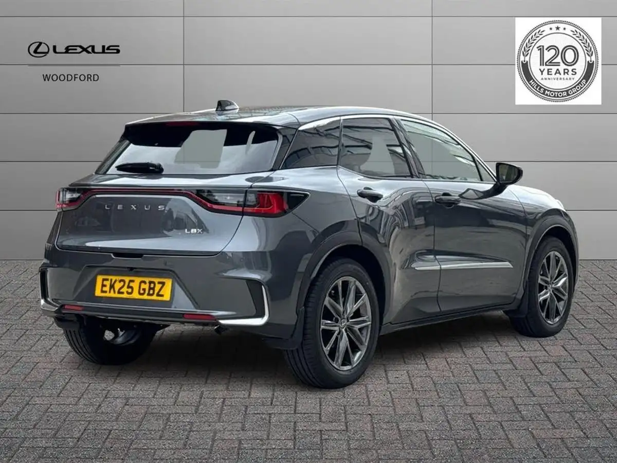 2025-lexus-lbx-15-premium-plus-big-2