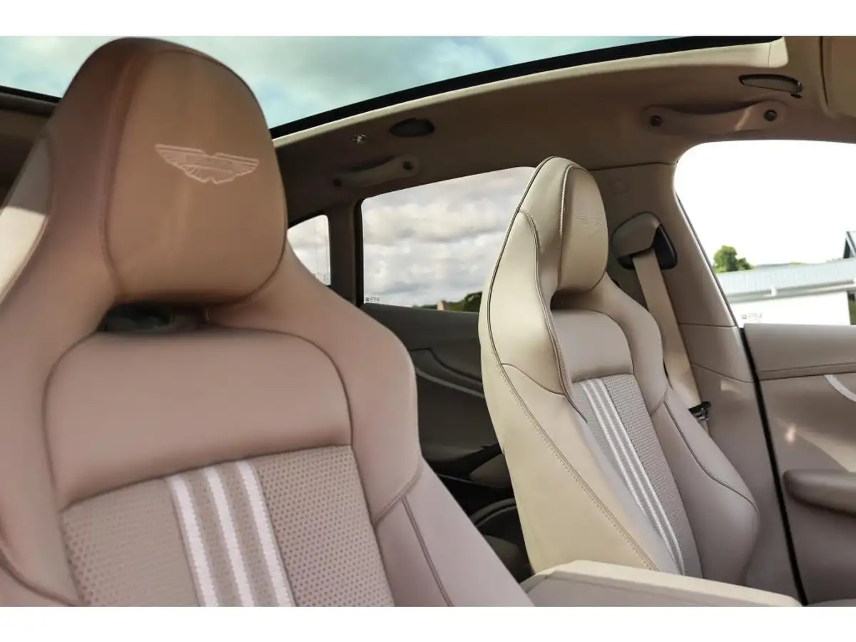 2024-aston-martin-dbx-40-v8-big-32