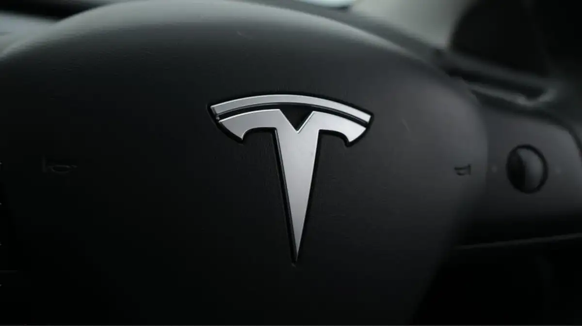 2022-tesla-model-y-e-long-range-big-23