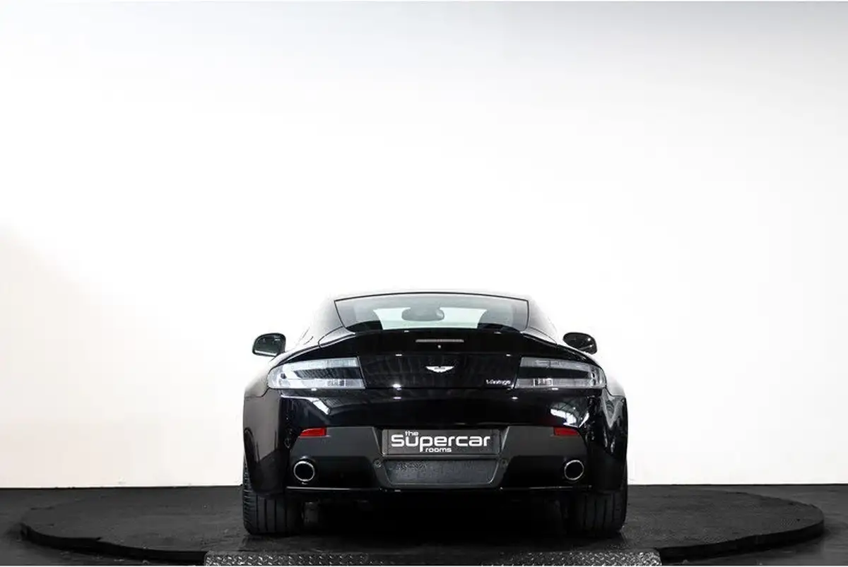 2015-aston-martin-vantage-47-v8-vantage-coupe-sportshift-big-4