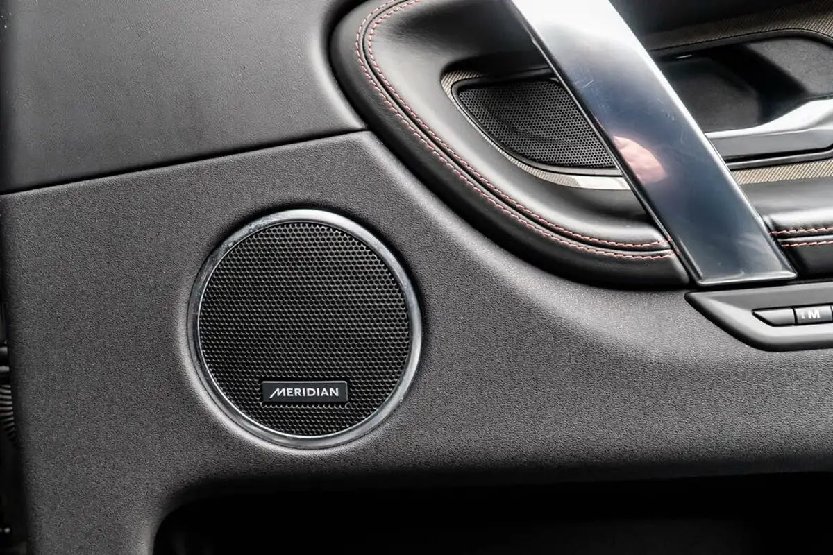 2020-land-rover-discovery-sport-20-d180-r-dynamic-hse-big-35