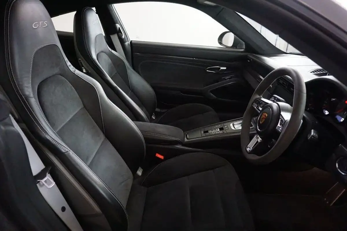 2018-porsche-911-30-carrera-gts-coupe-pdk-big-16