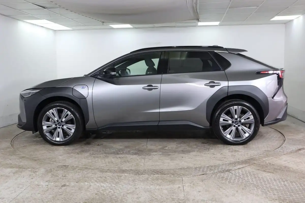2023-subaru-solterra-e-touring-big-7