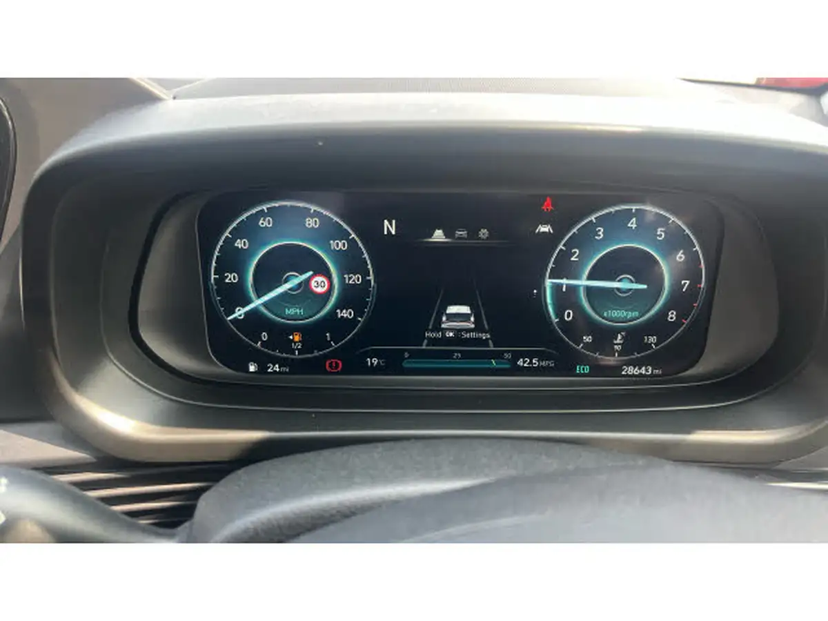 2022-hyundai-i20-10-t-gdi-se-connect-eclutch-imt-big-17