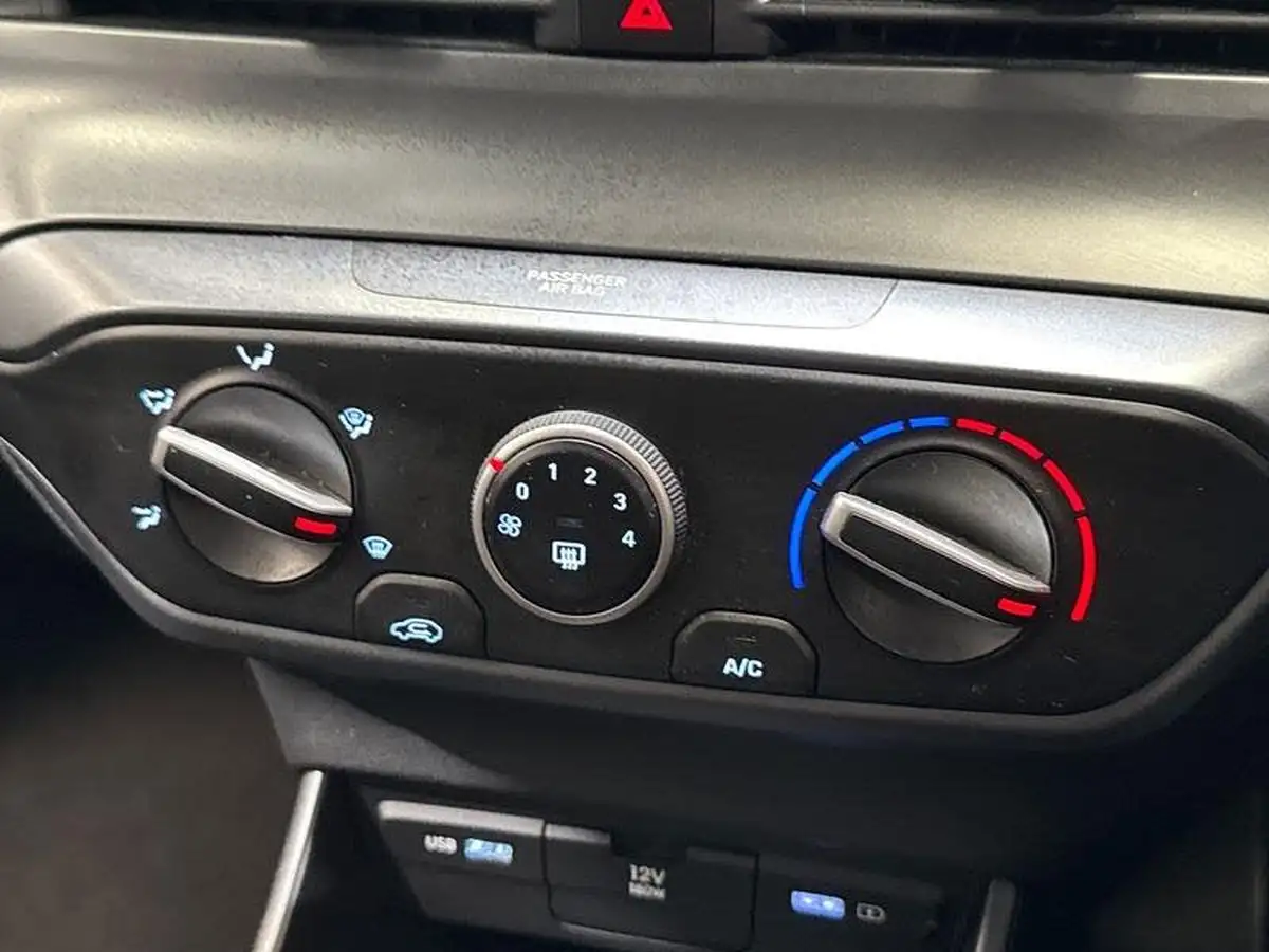 2022-hyundai-i20-10-t-gdi-se-connect-eclutch-imt-big-25