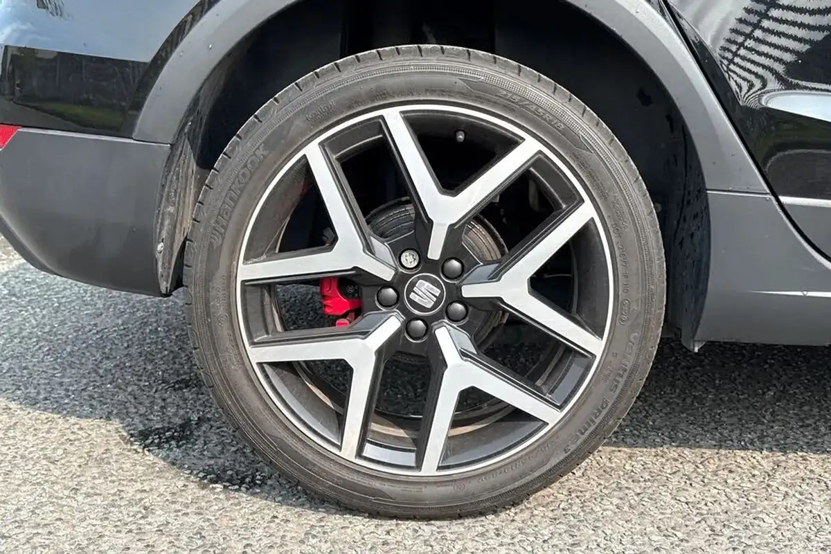 2021-seat-arona-10-tsi-fr-red-edition-big-9