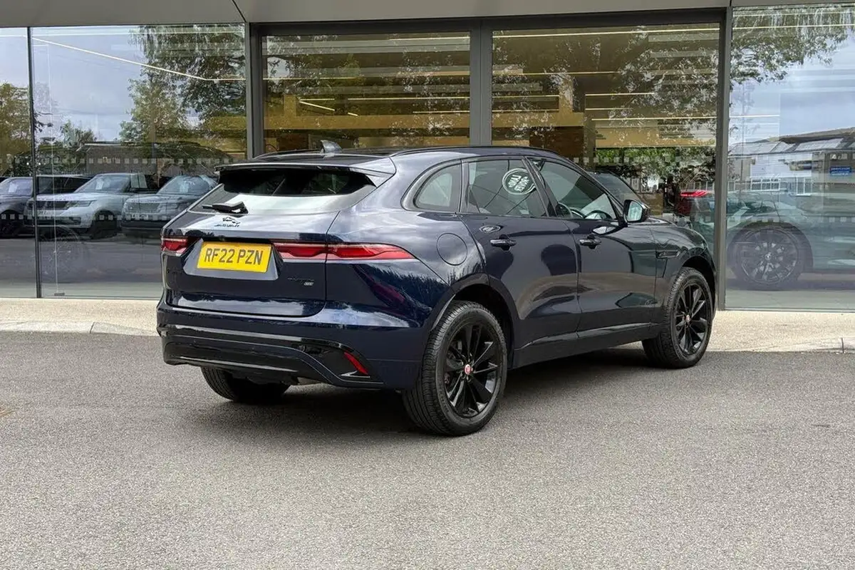 2022-jaguar-f-pace-20-p400e-r-dynamic-se-big-6