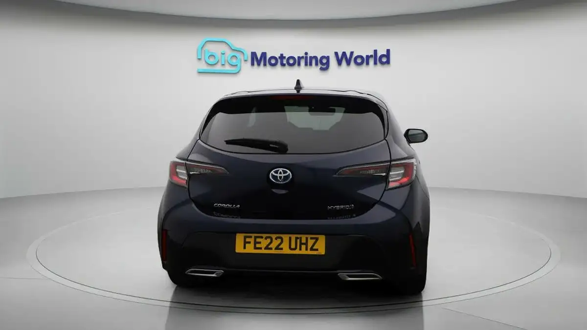 2022-toyota-corolla-20-vvt-i-design-181bhp-spare-wheel-hatchback-big-6