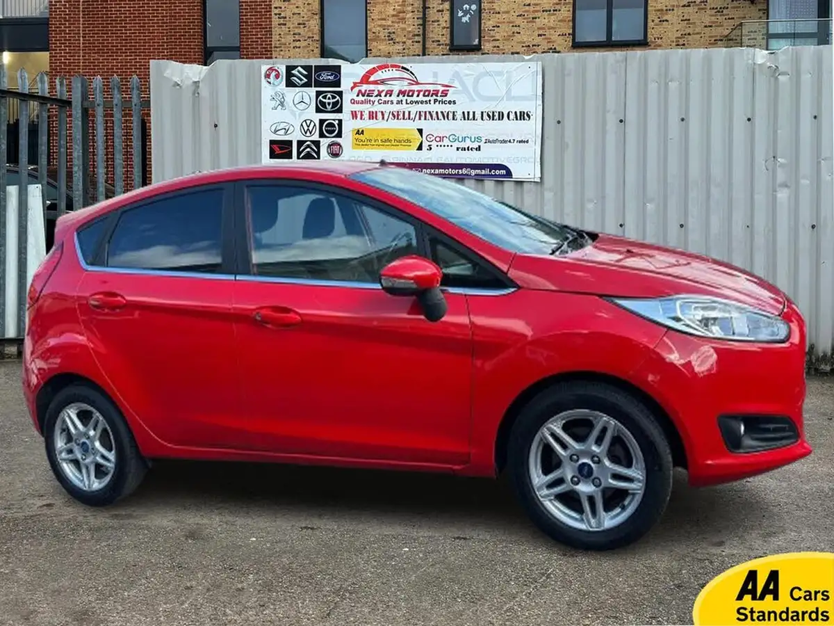 2013-ford-fiesta-10-zetec-100ps-ecoboost-ss-5d-big-3