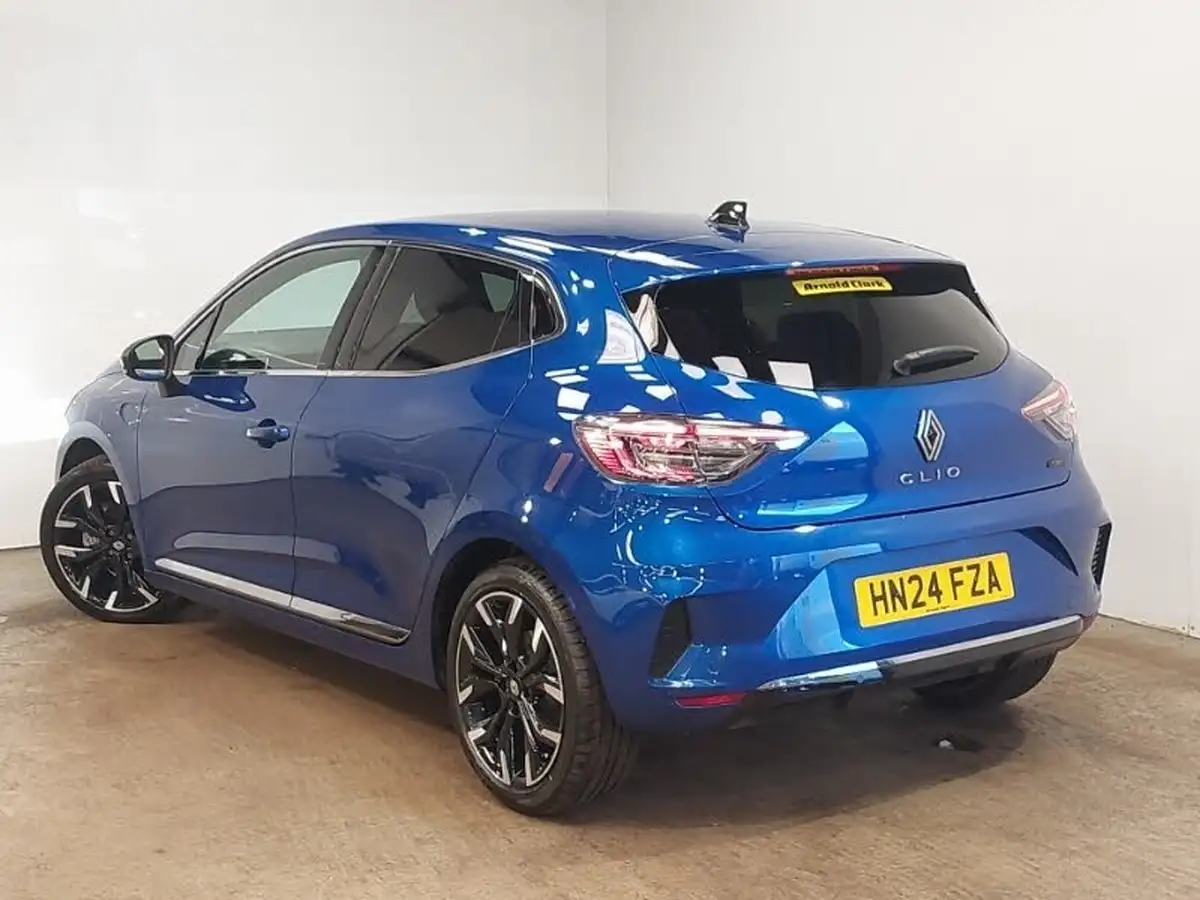 2024-renault-clio-16-techno-big-1