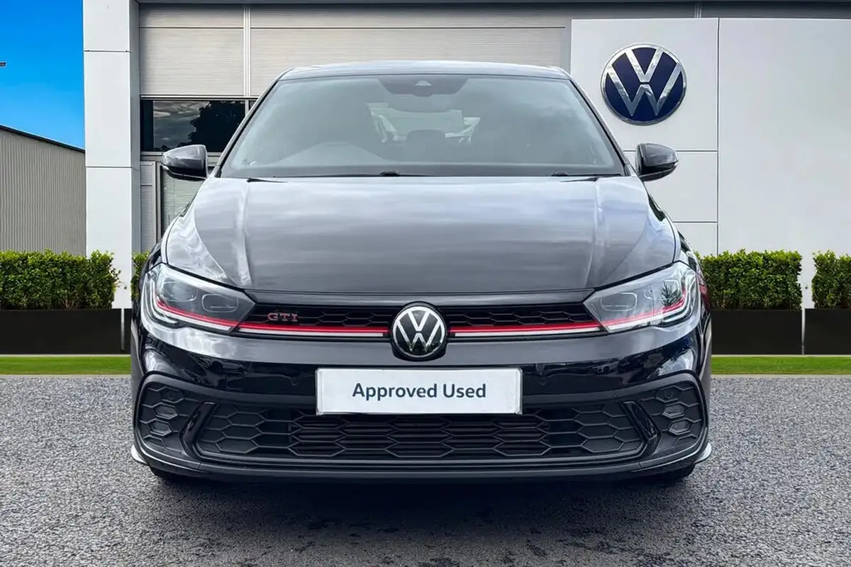 2023-volkswagen-polo-20-tsi-gti-big-5