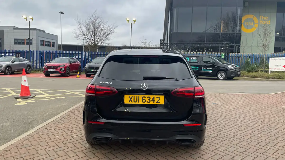 2021-mercedes-benz-b-class-20d-b180d-amg-line-executive-edition-big-8