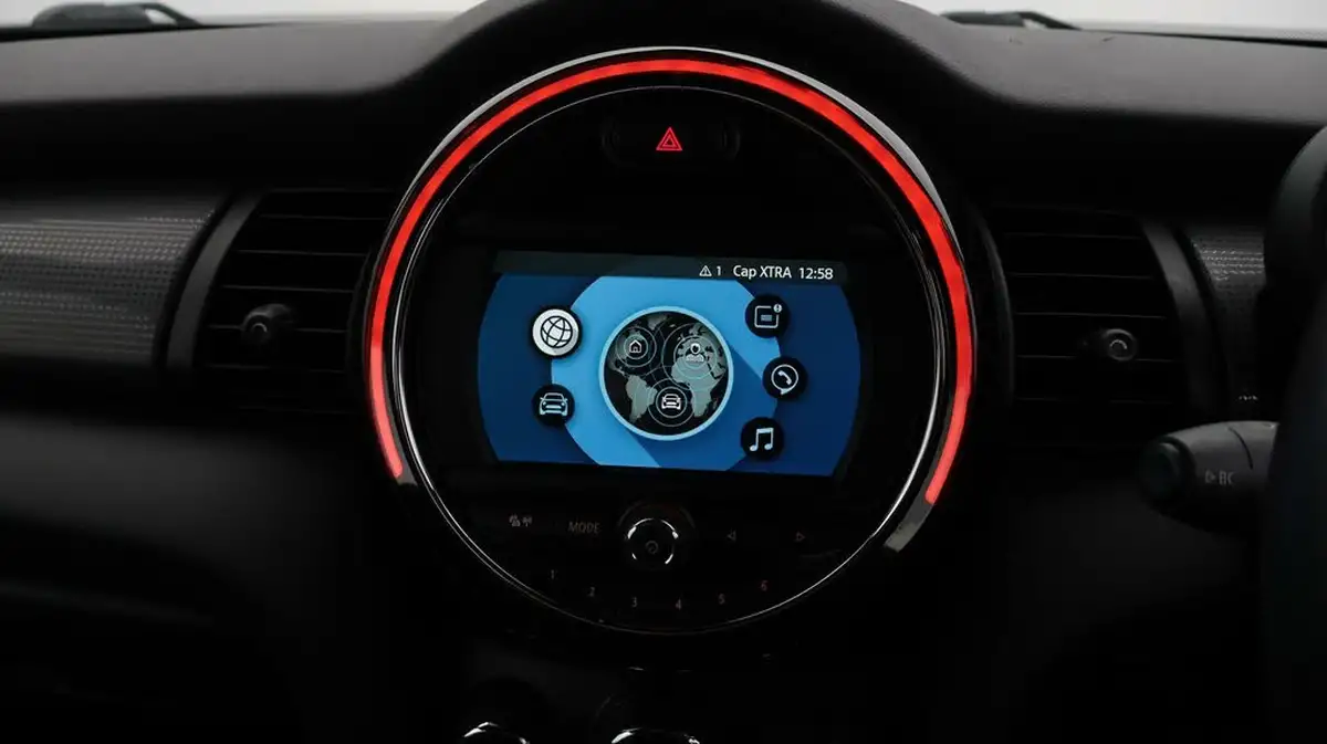2019-mini-cooper-15-cooper-sport-hatchback-3d-big-11