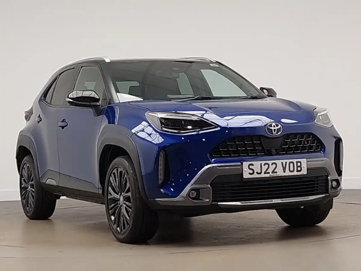 2022-toyota-yaris-cross-15-vvt-i-dynamic-awd-i-big-0