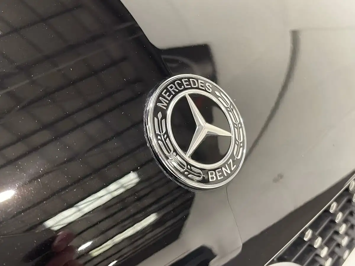 2019-mercedes-benz-v-class-20d-v220d-amg-line-long-big-51