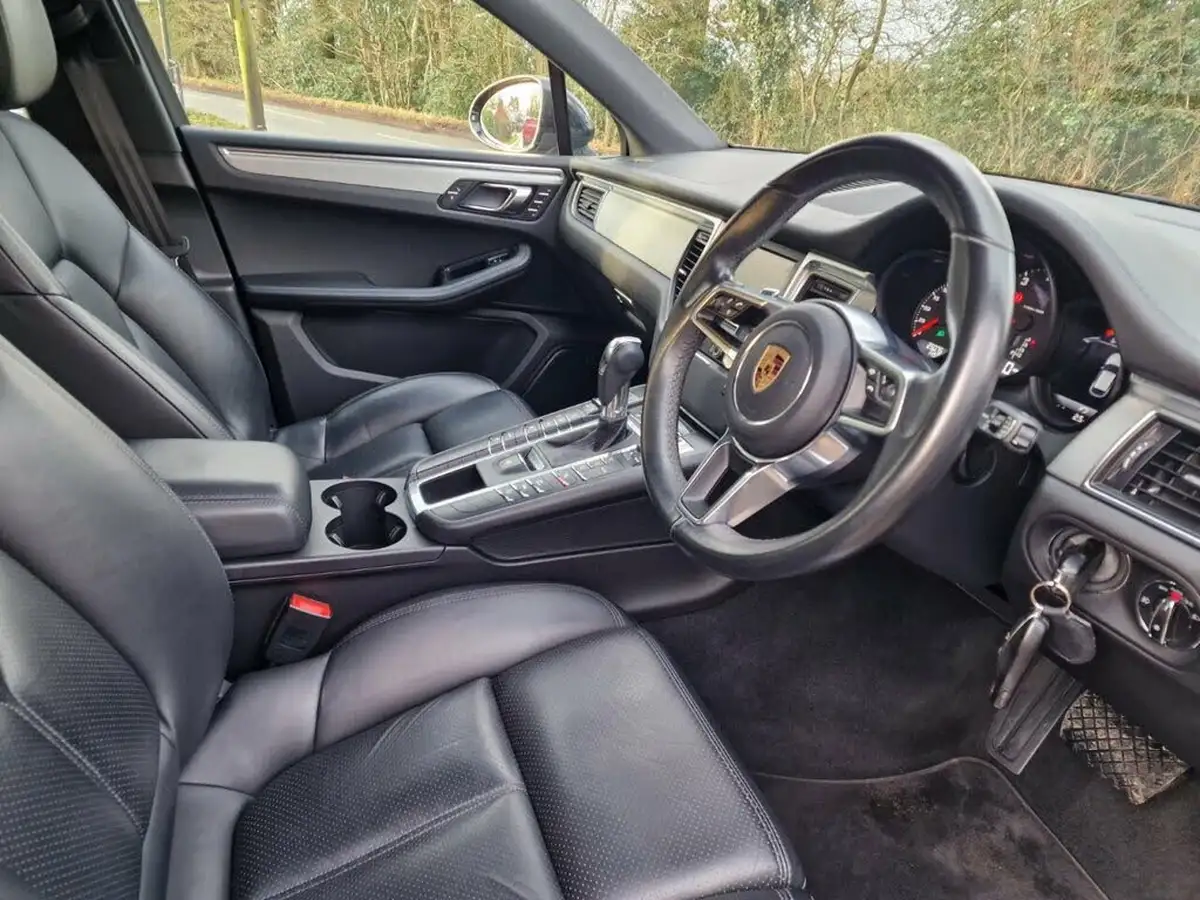 2015-porsche-macan-20-big-21