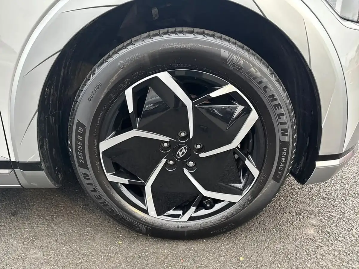 2024-hyundai-ioniq-5-e-premium-325ps-77kwh-awd-big-14