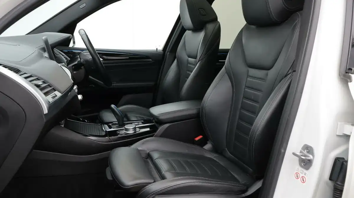 2021-bmw-ix3-e-premier-edition-big-14