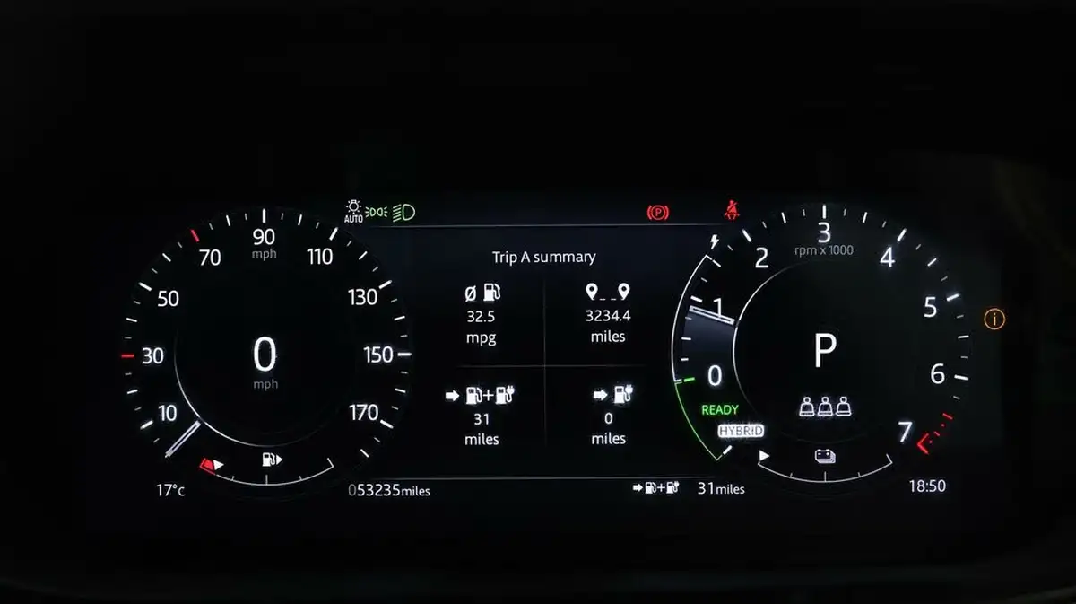 2021-land-rover-range-rover-evoque-15-p300e-r-dynamic-se-big-9