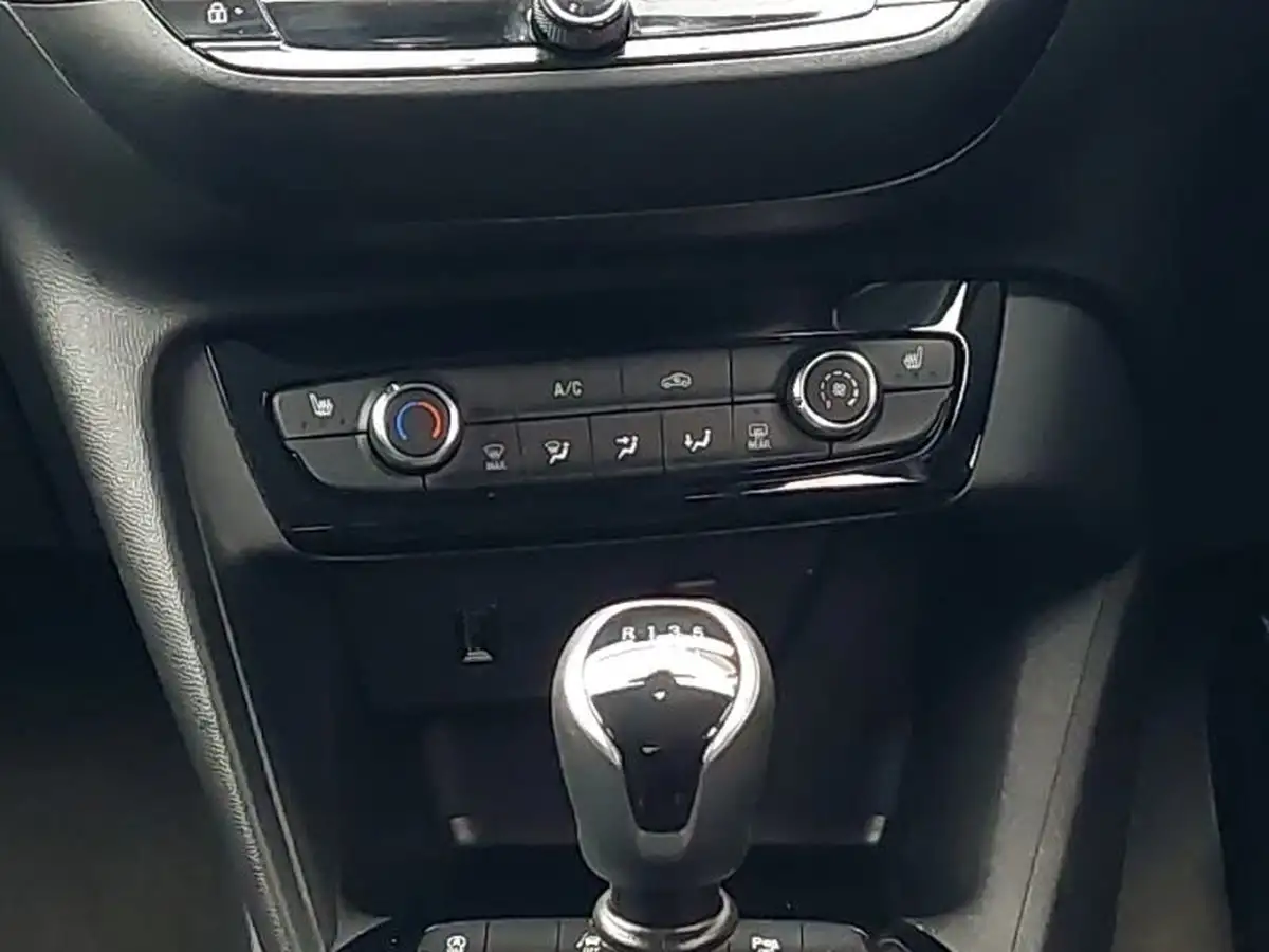 2021-vauxhall-corsa-12-turbo-griffin-edition-big-10