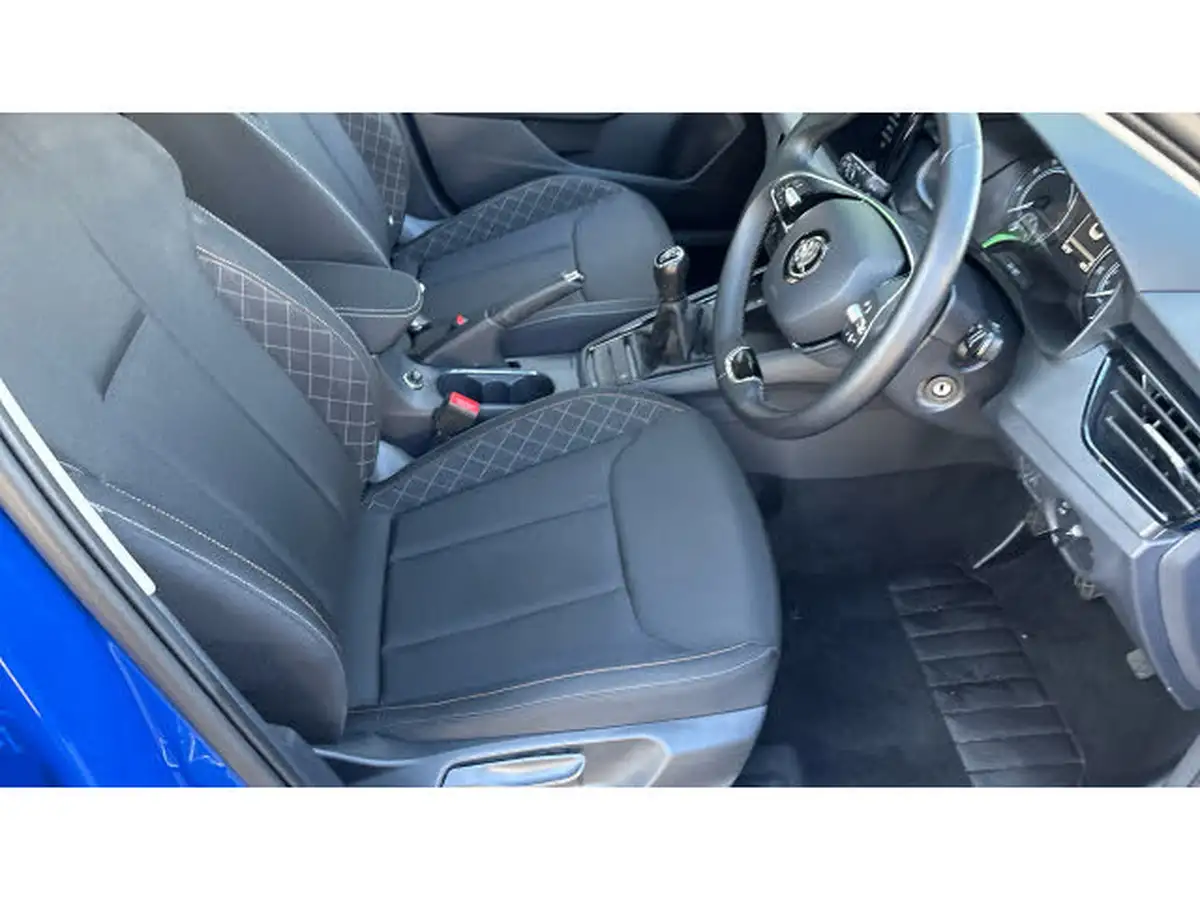 2022-skoda-scala-10-tsi-se-110ps-big-14