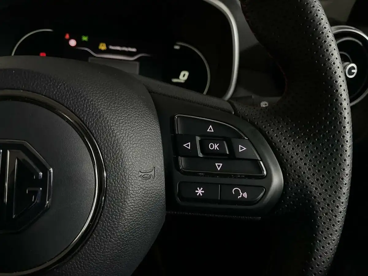 2024-mg-zs-suv-e-se-ev-176ps-big-19