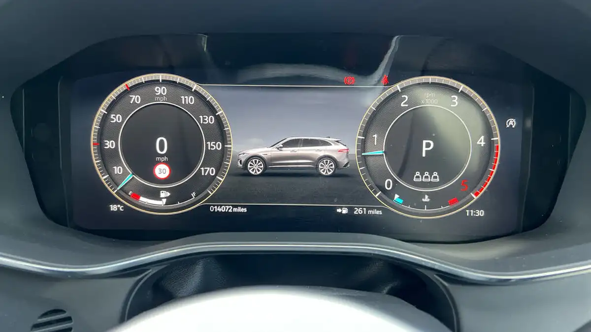 2023-jaguar-f-pace-20-d200-r-dynamic-se-black-big-15