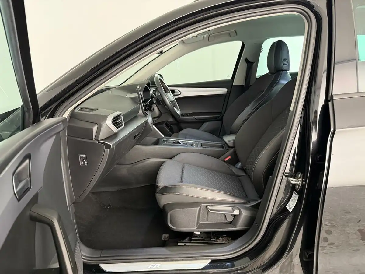 2021-seat-leon-14-e-hybrid-fr-estate-big-46