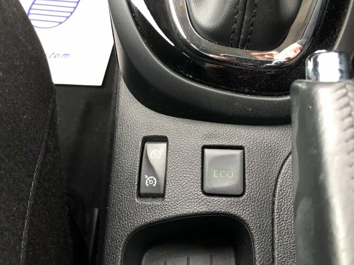 2017-renault-captur-15dci-dynamique-s-nav-90bhp-energy-ss-edc-auto-big-44