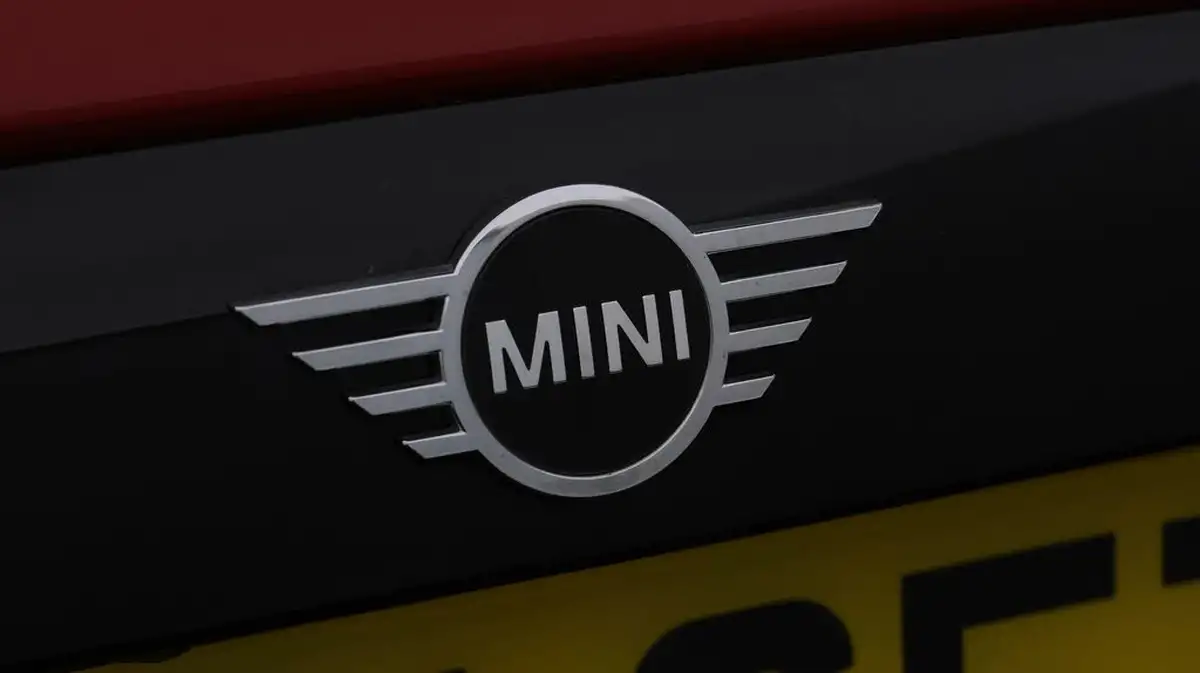 2021-mini-cooper-e-cooper-s-2-big-19
