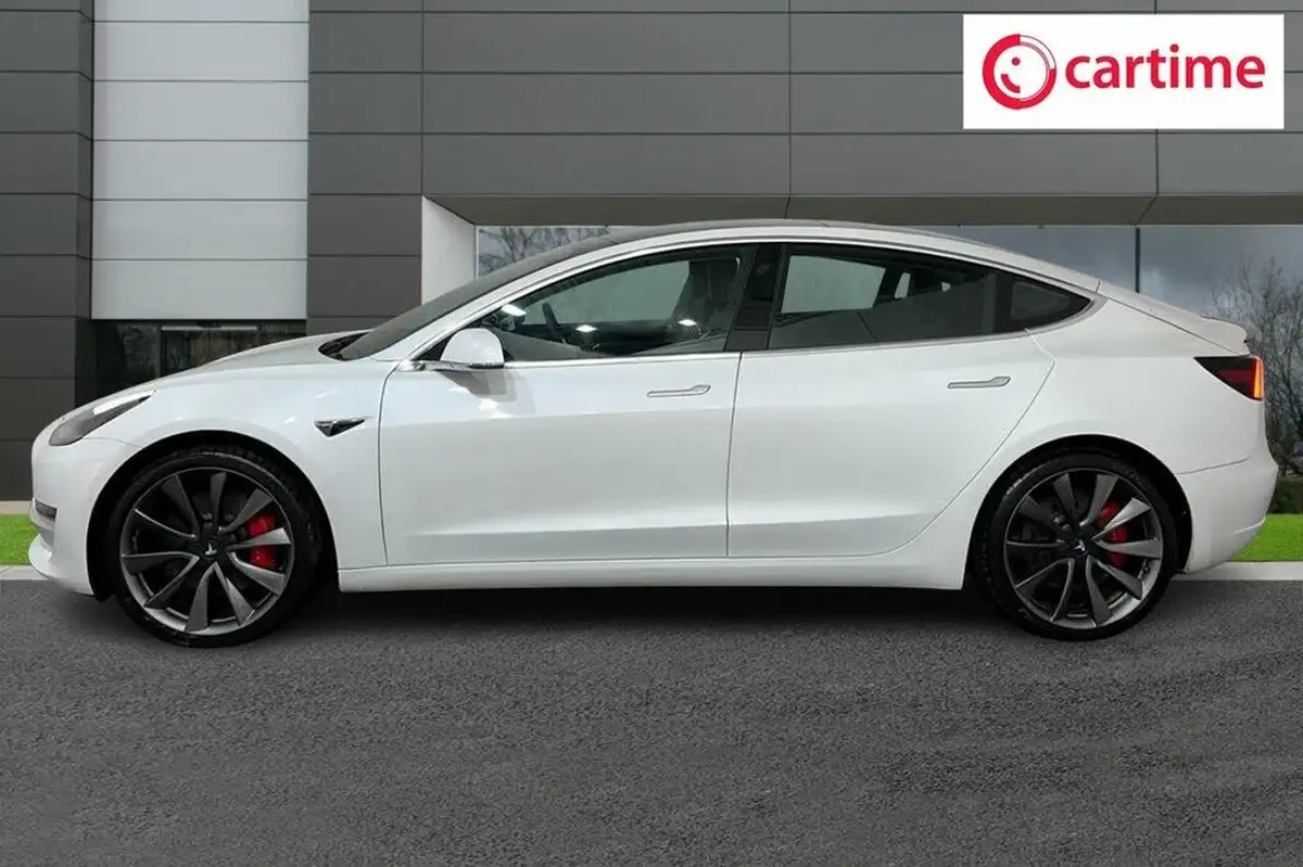 2021-tesla-model-3-e-performance-4x4-big-2