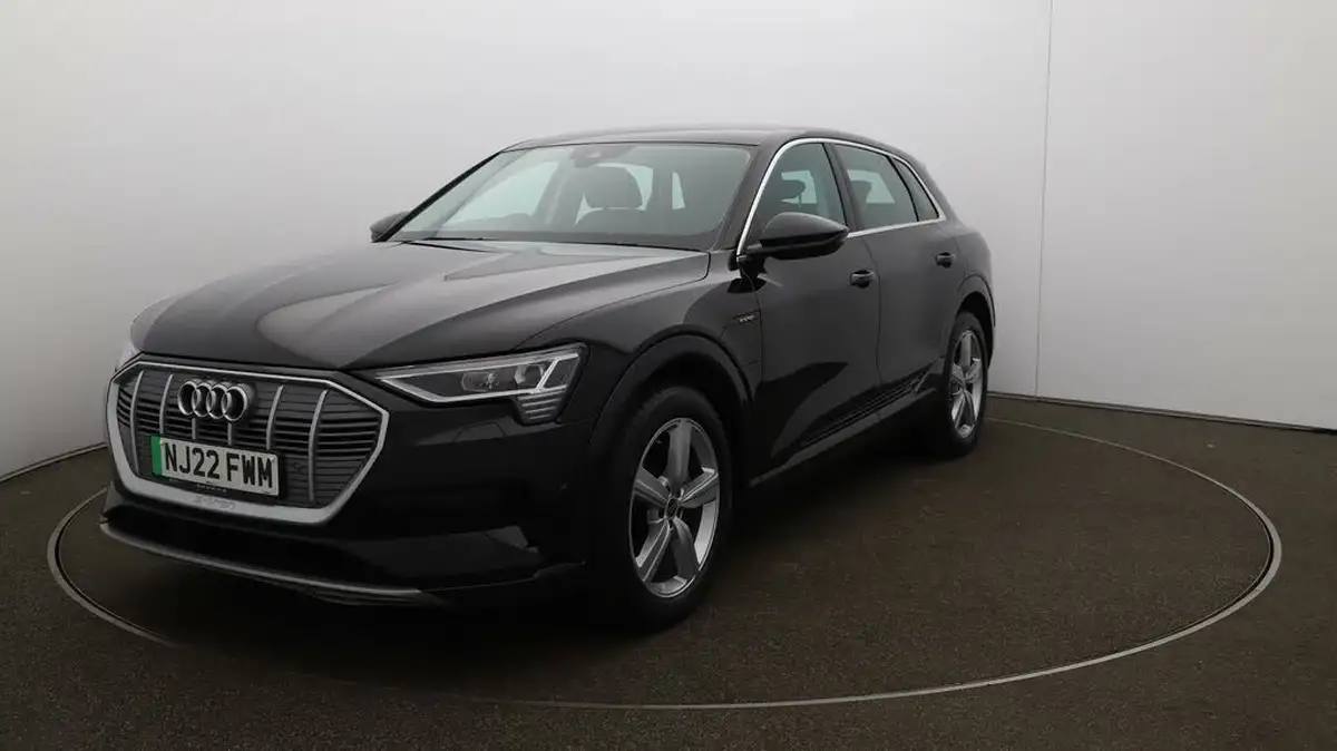 2022-audi-e-tron-55e-technik-station-wagon-big-29